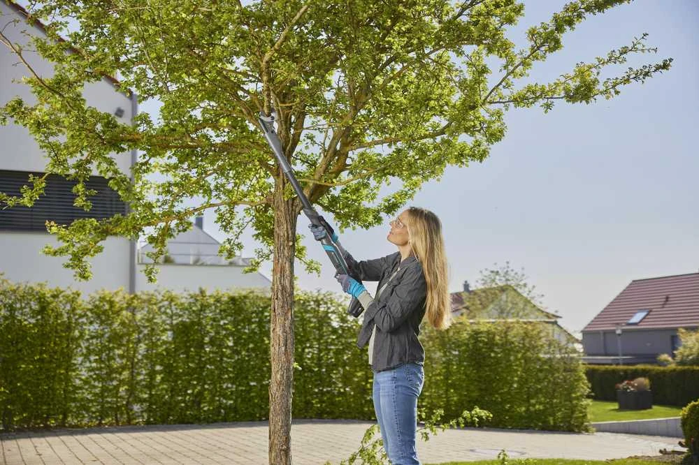 Akumuliatorinės genėjimo žirklės Gardena Easycut 110/18V