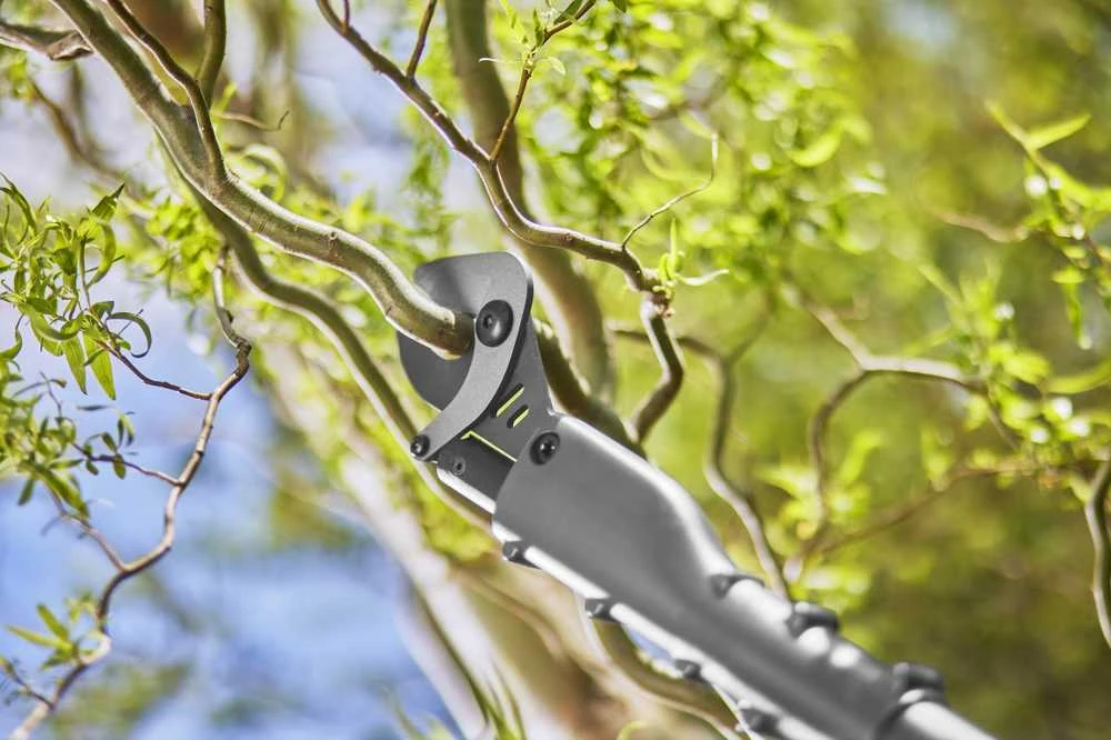 Akumuliatorinės genėjimo žirklės Gardena Easycut 110/18V