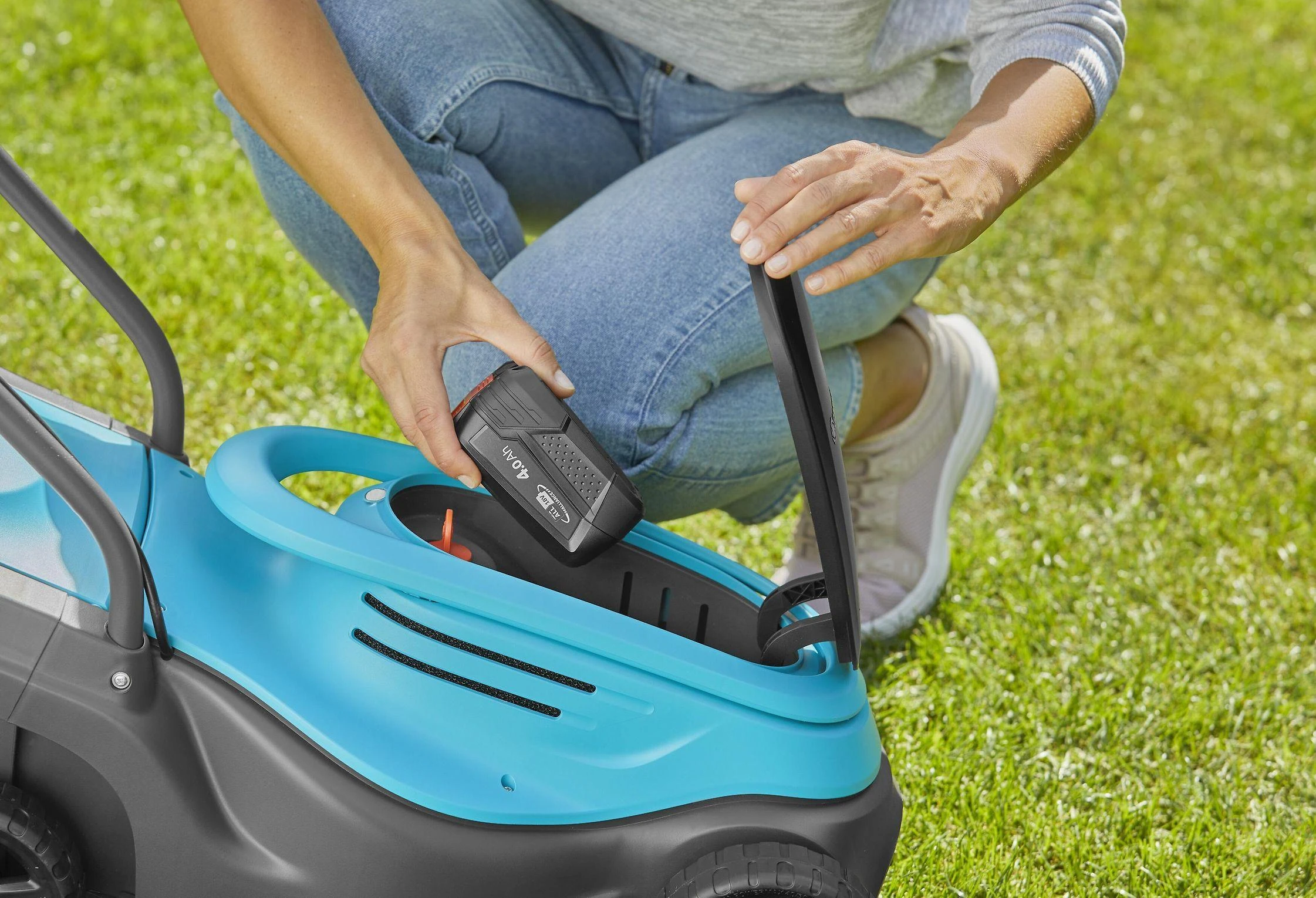 Gardena Akumuliatorinės vejapjovės PowerMax 30/18V P4A rinkinys