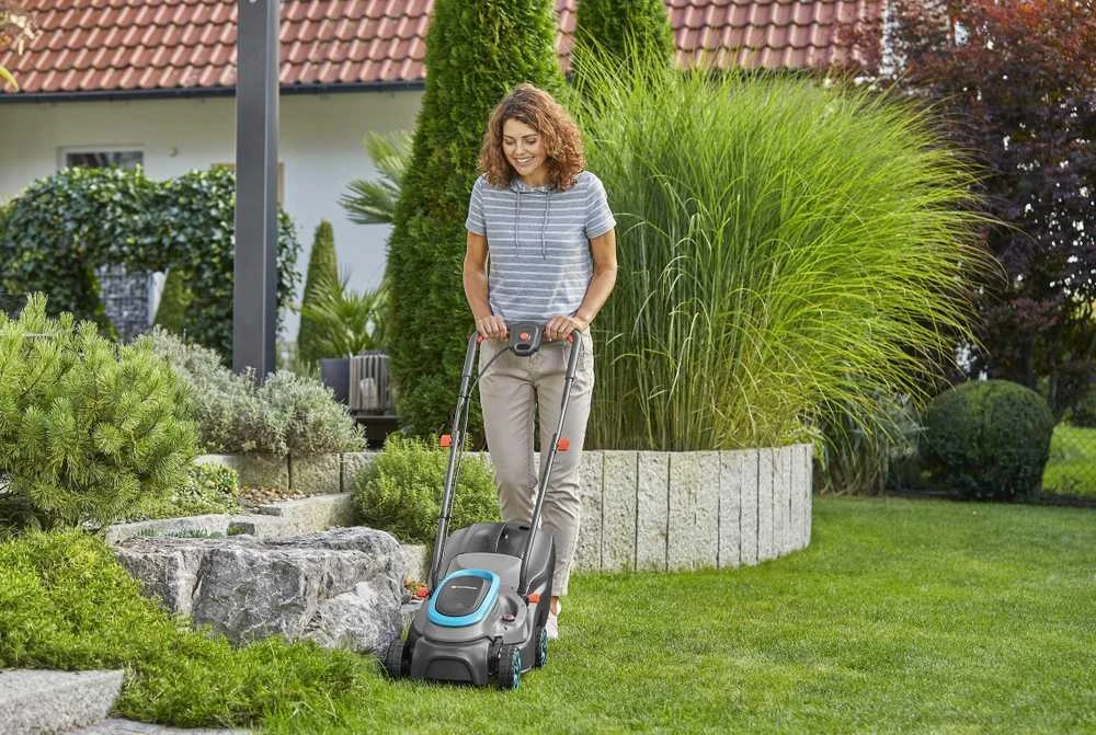 Gardena Akumuliatorinė vejapjovė PowerMax 32/18V P4A rinkinys