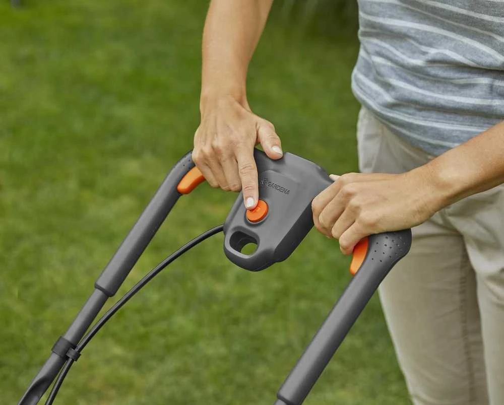 Gardena Akumuliatorinė vejapjovė PowerMax 32/18V P4A rinkinys