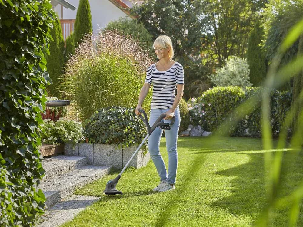 Gardena akumuliatorinė žoliapjovė SmallCut 23/18V P4A, be akum. ir įkroviklio