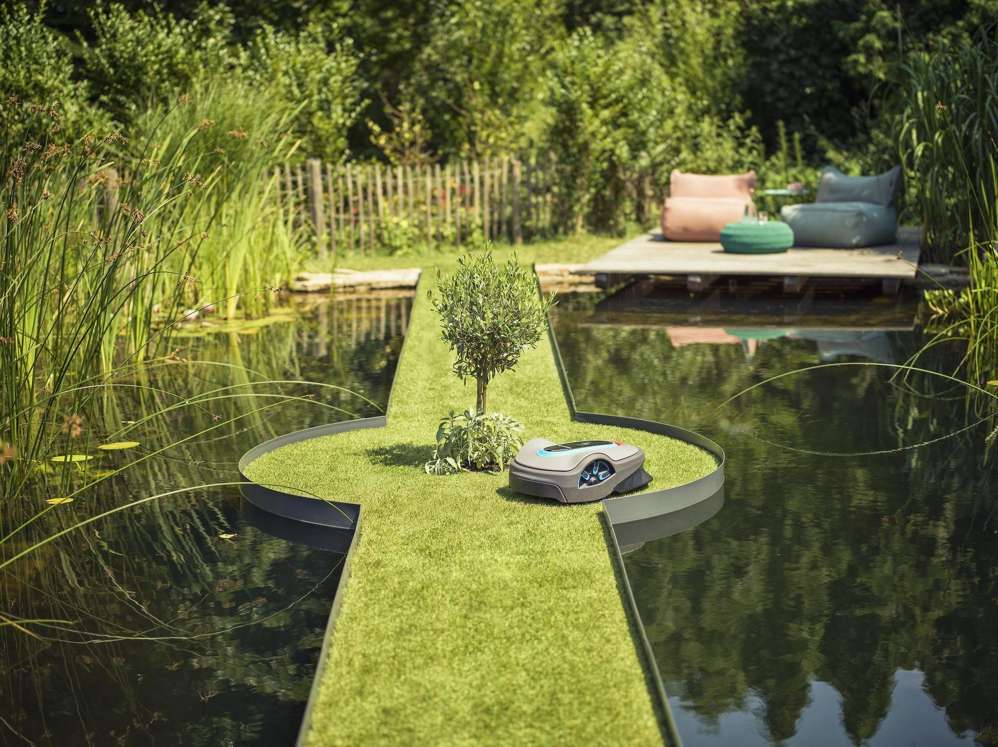Roboto vejapjovės rinkinys Gardena Smart Sileno Life 1500 m² aprašymas - Prekės nuotrauka