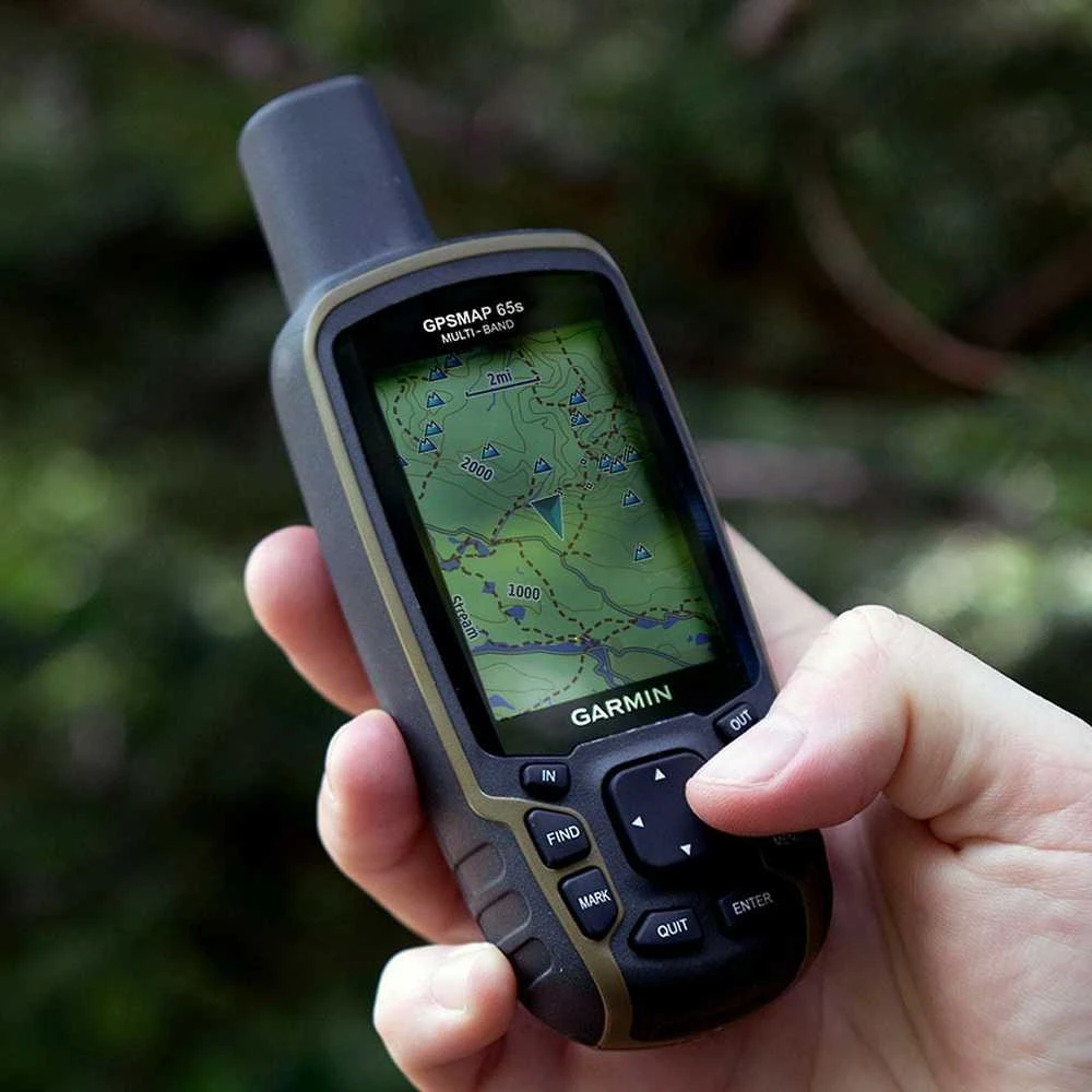 Garmin GPSMAP® 65 Kelių dažnio juostų ir palydovinės navigacijos tinklų delninis įrenginys