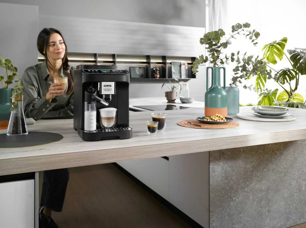 Kavos aparatas DeLonghi ECAM310.60.B Magnifica Evo Next