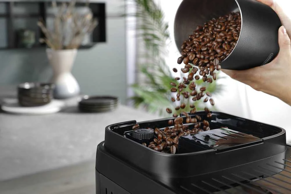 Kavos aparatas DeLonghi ECAM310.60.B Magnifica Evo Next