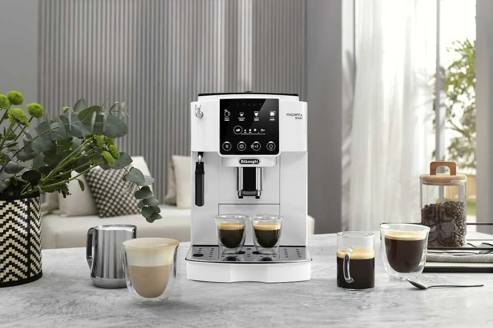 Kavos aparatas Delonghi Magnifica Start automatinis