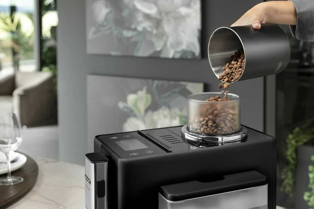 Kavos aparatas DeLonghi Rivelia EXAM440.55.B