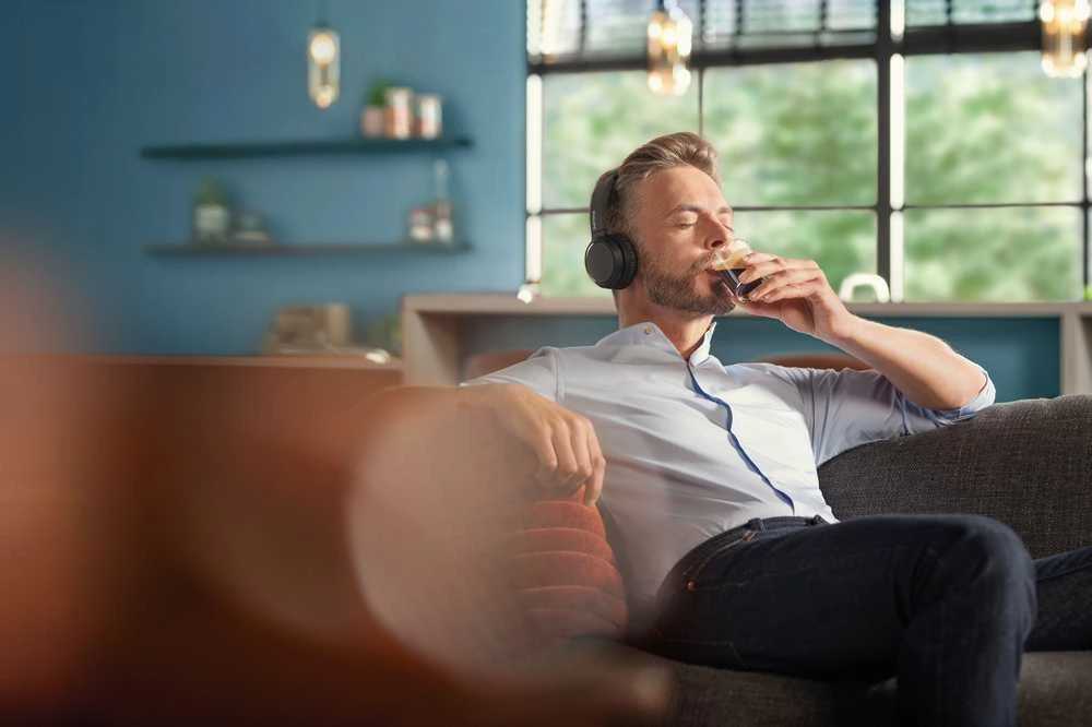 Kavos aparatas Philips 2300 series EP2336/40 juoda