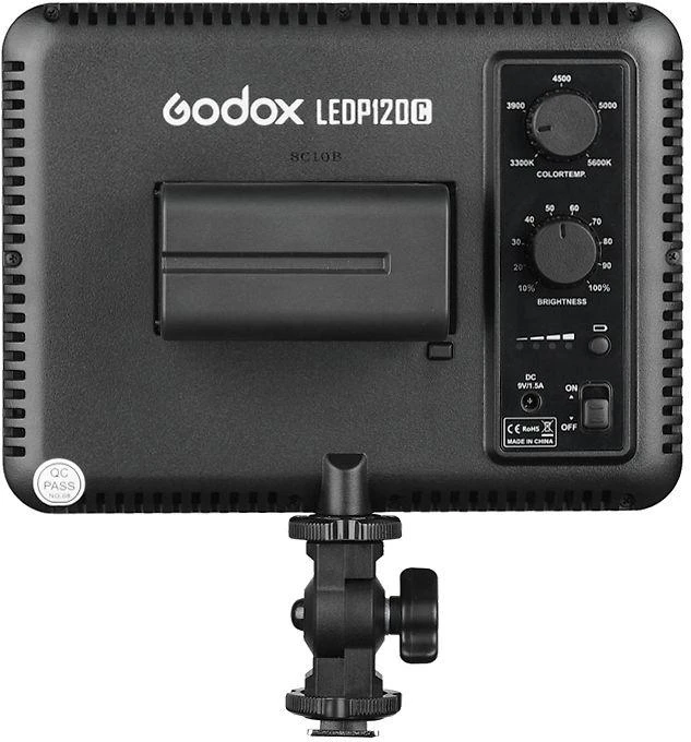 Apšvietimo įranga - Godox LEDP120C 680 Liumenų 3300K-5600K Vaizdo Lempa