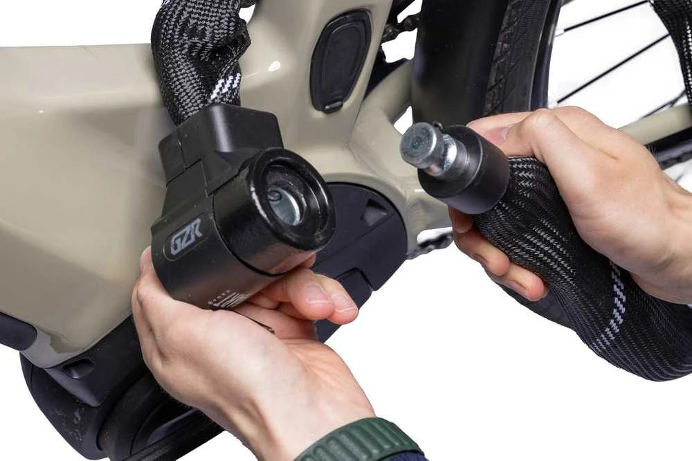 GZR C4 grandininė spyna su atrakinimo mechanizmu
