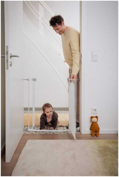 Hauck Clear Step Autoclose 2 -turvaportti, 75 - 80 cm, valkoinen + 9 cm jatkopala