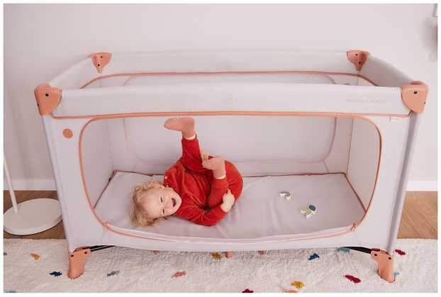 Lovytė turystyczne Hauck Dream N Play Plus Dusty Cork składane USZKODZONE