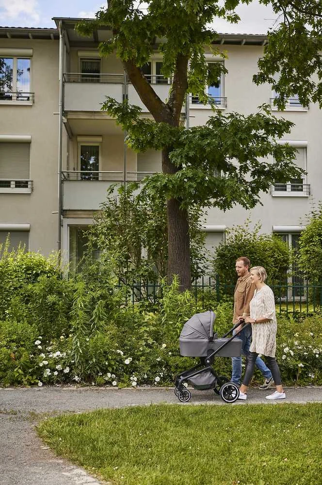 Hauck Move N Care Set yhdistelmävaunut, Juodas