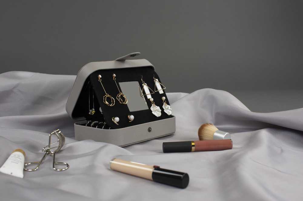 Heys Beauty Mini papuošalų dėklas -korurazija, smėlio spalvos