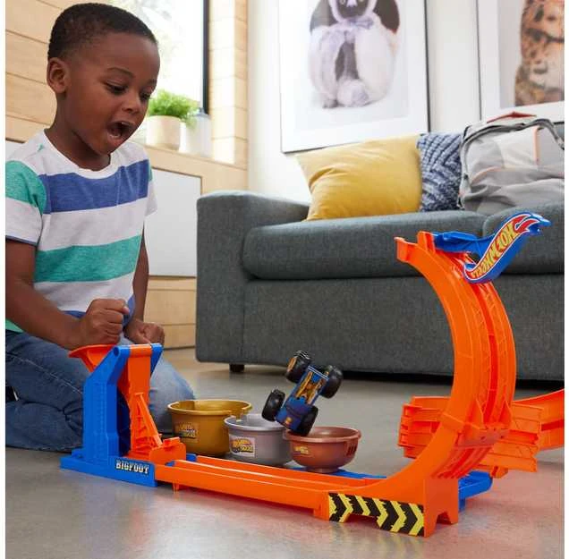 Mattel HOT WHEELS MONSTER TRUCKS rinkinys – Trofėjų iššūkis (JBX64)