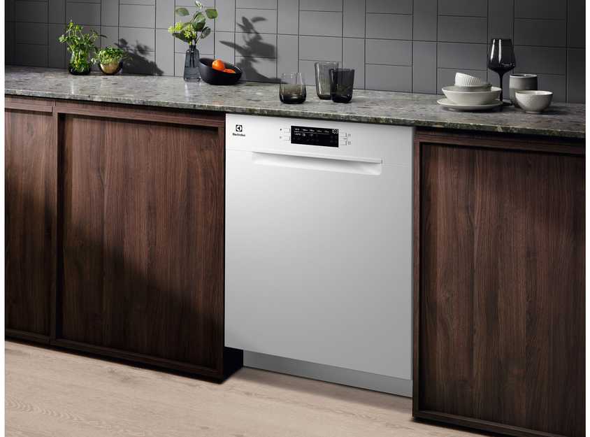 Indaplovė Electrolux 600 SatelliteClean astianpesukone, valkoinen (ESM48320UW)