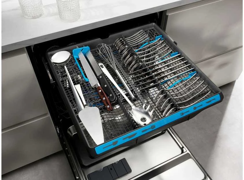 „Electrolux 600 SatelliteClean“ indaplovė, plieninė (ESM48320UX)
