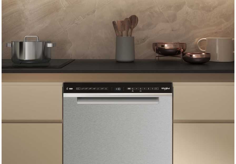 Indaplovė Whirlpool W7U HS41 X astianpesukone, teräs