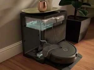 Dullkių siurblys - robotas  iRobot Roomba Combo 10 Max  su  AutoWash stotimi, Juodos spalvos