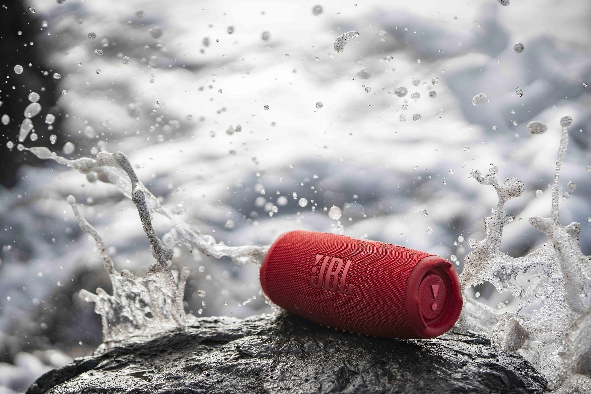 JBL Charge 5 nešiojama kolonėlė, Raudonos spalvos