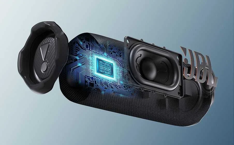JBL Flip 7 nešiojama kolonėlė, baltos spalvos