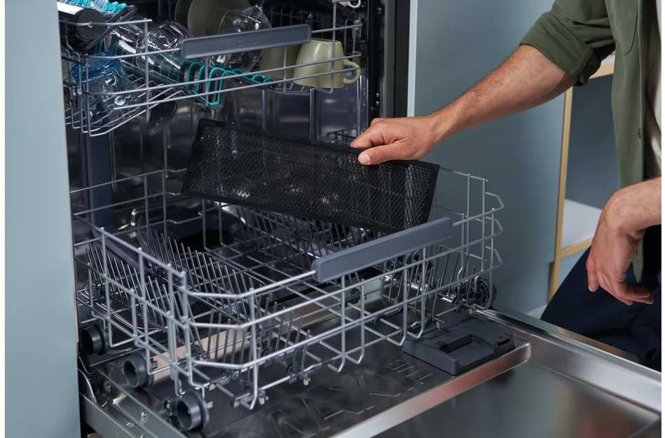 Indukcinė kaitlentė „Candy CIH8I4CF Cook 800“ su gartraukiu, 80 cm