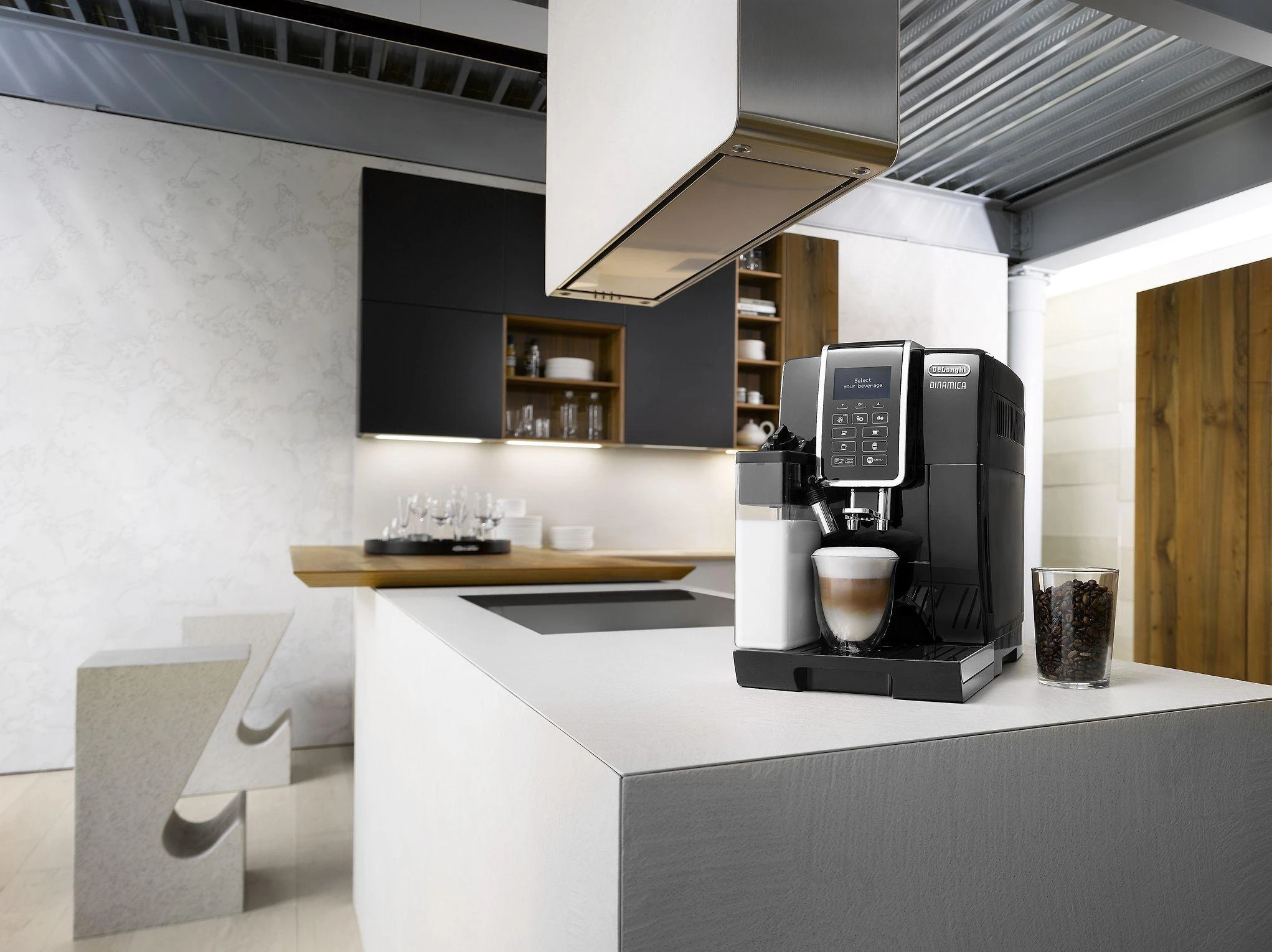 Automatinis kavos aparatas DeLonghi ECAM350.55.B
