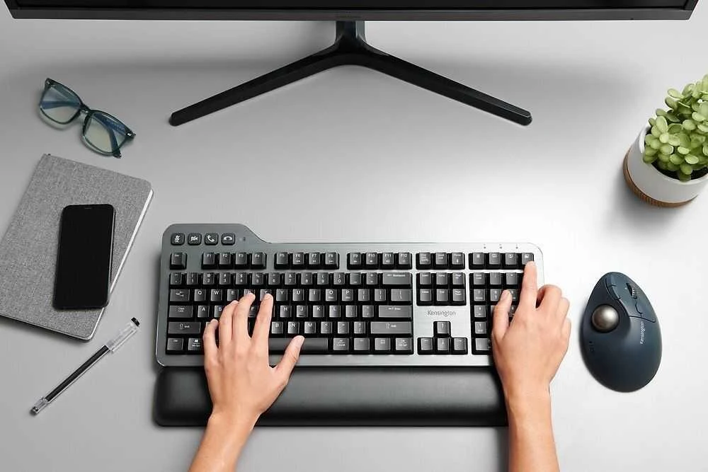 Kensington ProFit Ergo TB550 Trackball Belaidė pelė, RF belaidė + Bluetooth, 1600 DPI, Juodas/Pilkas