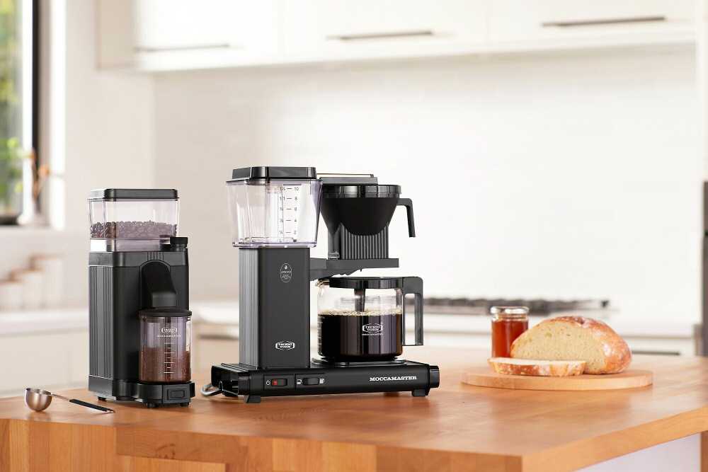 Kavamalė Moccamaster KM5 Matt Juodas electric grinder - juodas