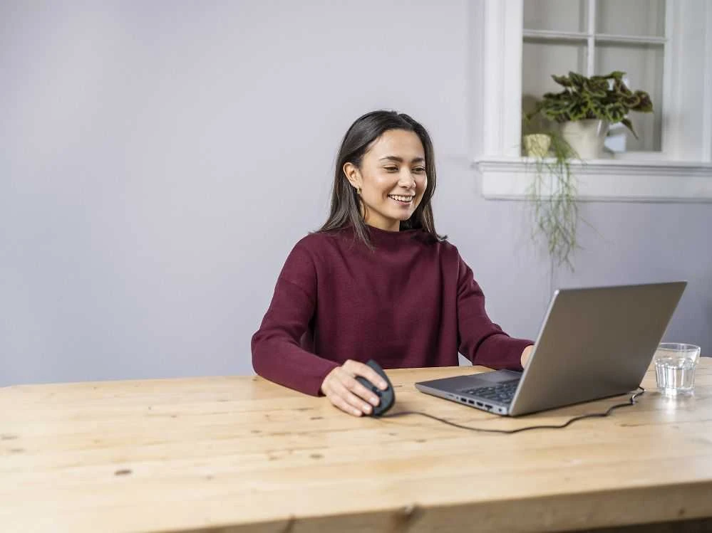 Kompiuterio pelė Trust USB Verto, ergonomiška, juodos spalvos