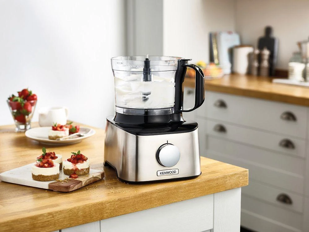 Virtuvinis kombainas KENWOOD Multipro Compact FDM301SS, 800W, 2 greičiai + impulsas, Nerūdijantis plienas peilių geležtės, Inox spalva