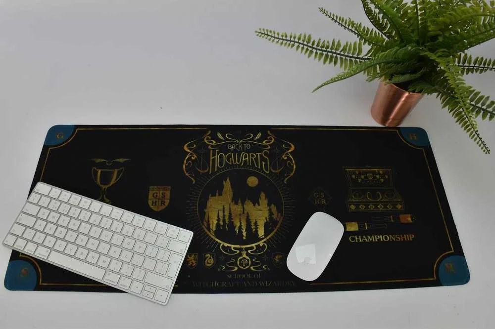 Thumbs Up „Pyramid International“ – „Harry Potter“ didelis stalo kilimėlis – 70 cm x 30 cm
