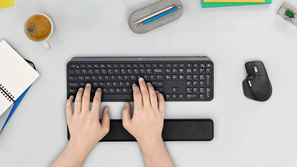 Klaviatūra LOGITECH MX Keys riešo atrama (juoda)