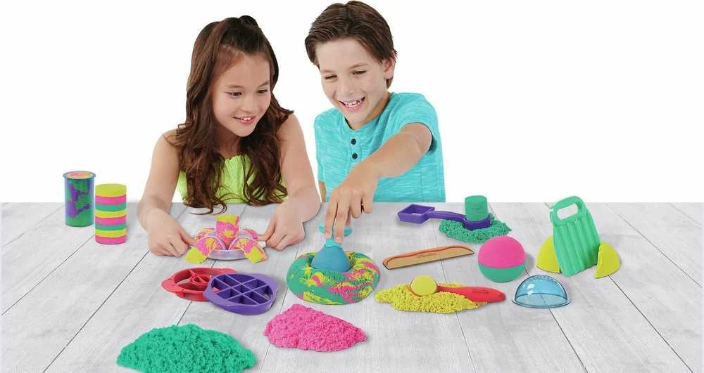 Spin Master Kinetic Sand Kinetinis smėlis – tobulas smėliavimo rinkinys (6067345)