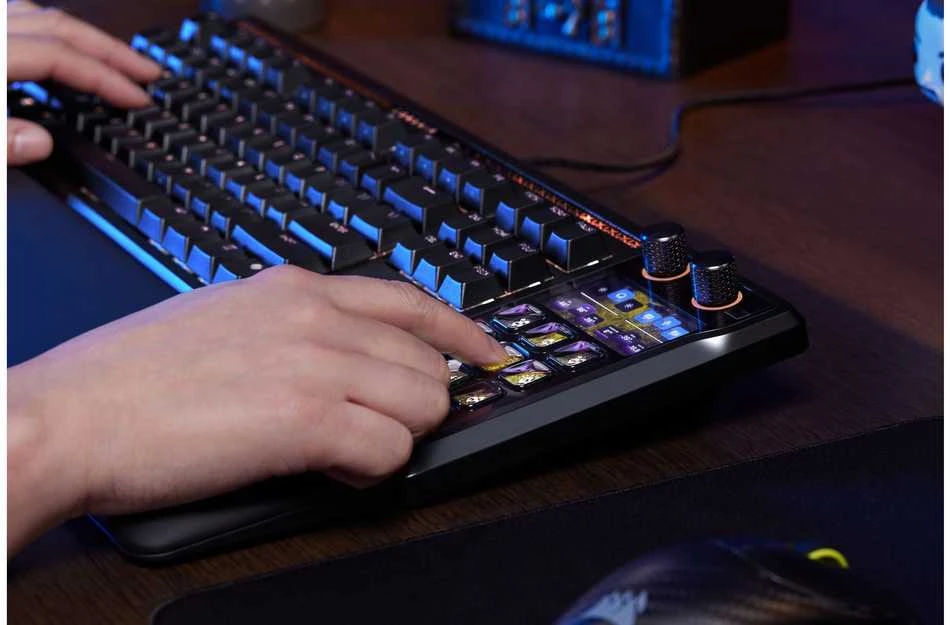 Klaviatūra Corsair Galleon 100 SD pelinäppäimistö integroidulla Elgato Stream Deckillä