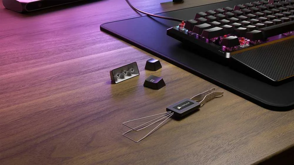Corsair Microsystems Corsair K70 CORE RGB Mechaninė klaviatūra žaidimams + su riešo atrama