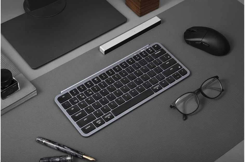 Klaviatūra Keychron B1P-K1-BO, 75 %, laidinis ir belaidis, USB + RF belaidis + „Bluetooth“, pilkas