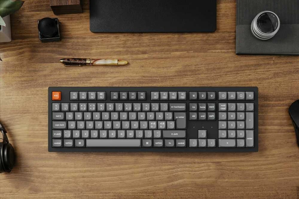 Klaviatūra Keychron K10 Max, su laidu & Wireless, USB + RF belaidė + Bluetooth, Mechaninė, QWERTY, RGB LED, Juodas