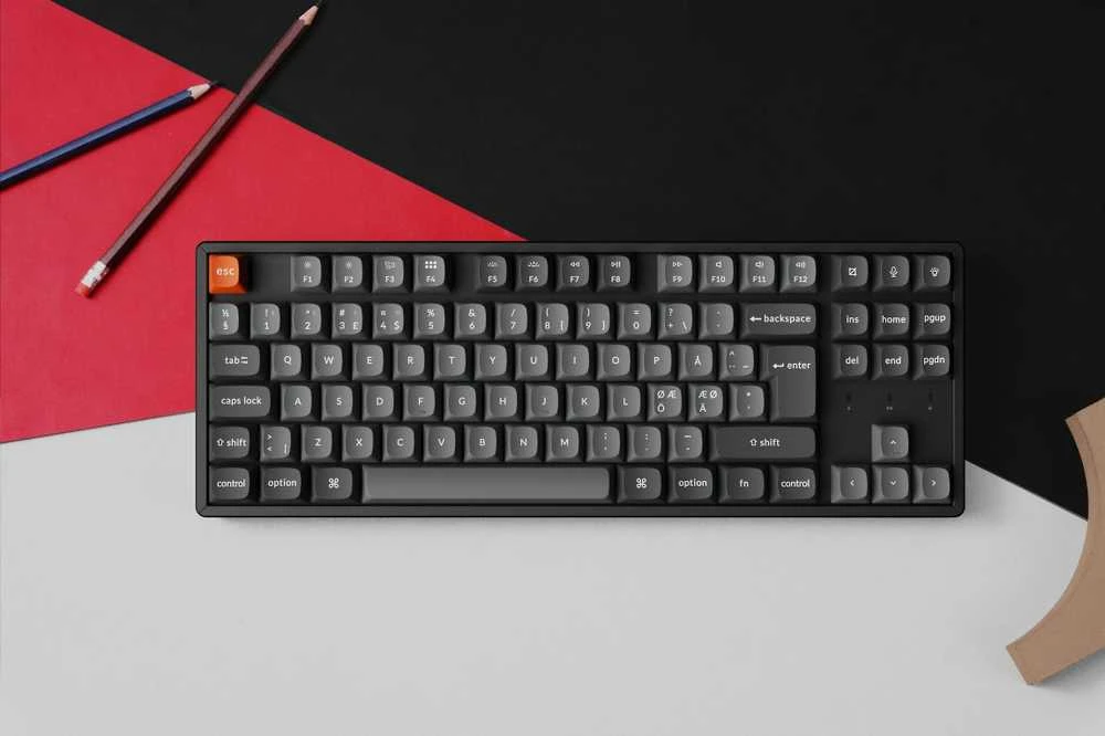 Klaviatūra Keychron K8 Max, su laidu & Wireless, USB + RF belaidė + Bluetooth, Mechaninė, QWERTY, RGB LED, Juodas
