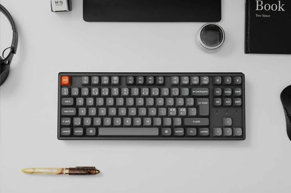 Klaviatūra Keychron K8 Max, su laidu & Wireless, USB + RF belaidė + Bluetooth, Mechaninė, QWERTY, RGB LED, Juodas
