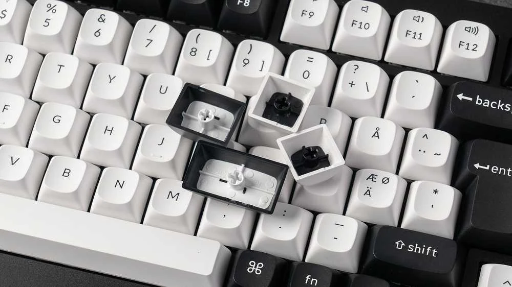 Klaviatūra Keychron Q1 HE, su laidu & Wireless, USB + RF belaidė + Bluetooth, Magnetic-mechaninė key switch, QWERTY, RGB LED, Juodas, Pilkas