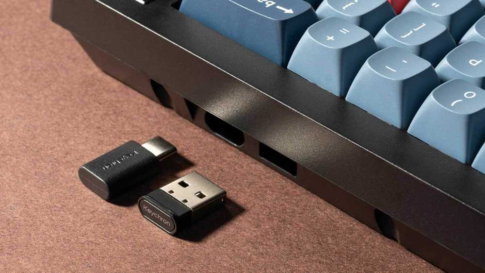 Klaviatūra Keychron V2 MAX 65% rankenėlės belaidis trijų režimų QMK/VIA Gateron Jupiter rudas jungiklis anglies juodumo