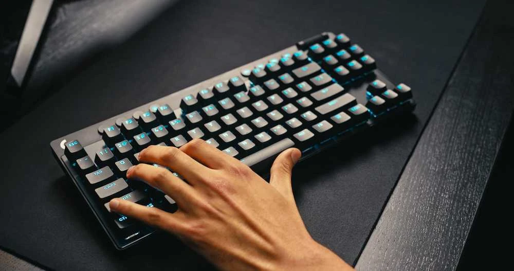 LOGITECH G PRO X TKL LIGHTSPEED Mechaninė klaviatūra žaidimams - Juodas - NORDIC - LINEAR