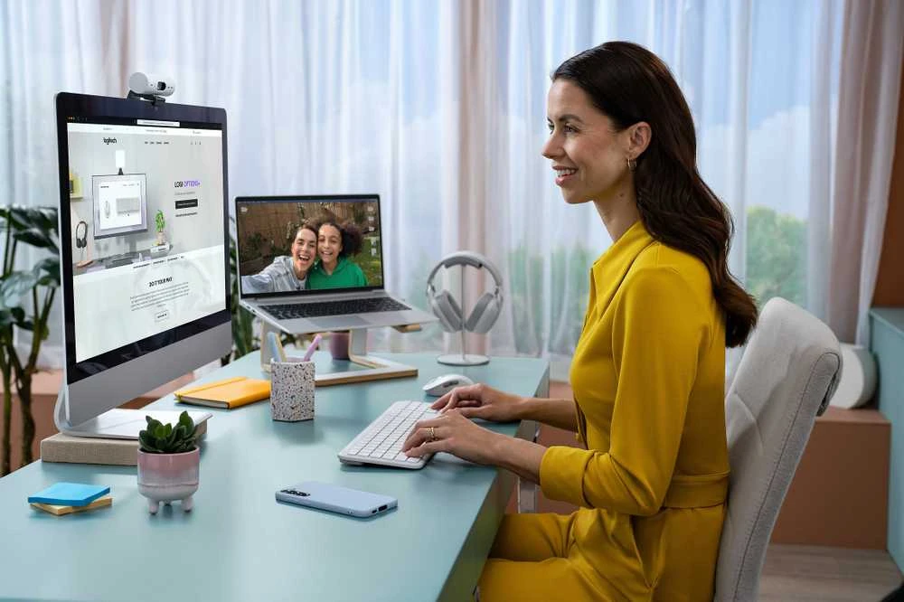 „Logitech Signature Slim“ belaidė klaviatūra ir pelė, MK950, šviesiai balta, NORDIC
