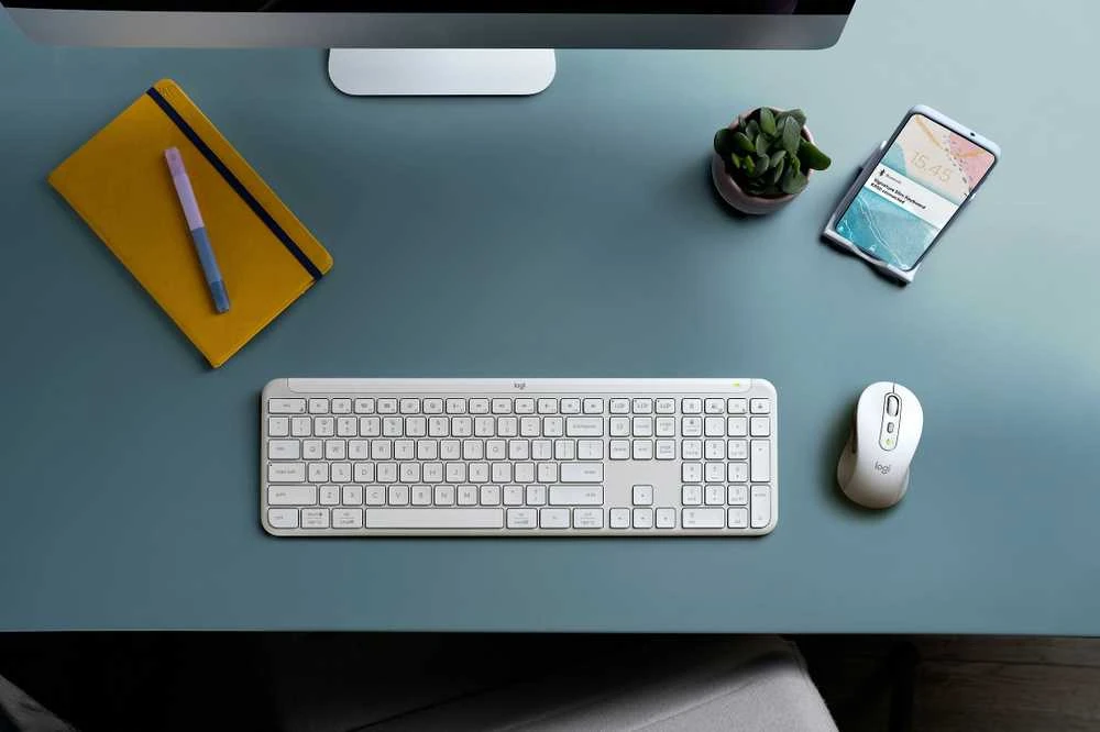 „Logitech Signature Slim“ belaidė klaviatūra ir pelė, MK950, šviesiai balta, NORDIC