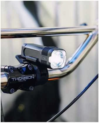 Knog Blinder 400 Set Blinder 400 Lumen + Plus 20 valaisinsetti
