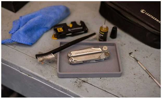 Leatherman työkalun huoltosarja