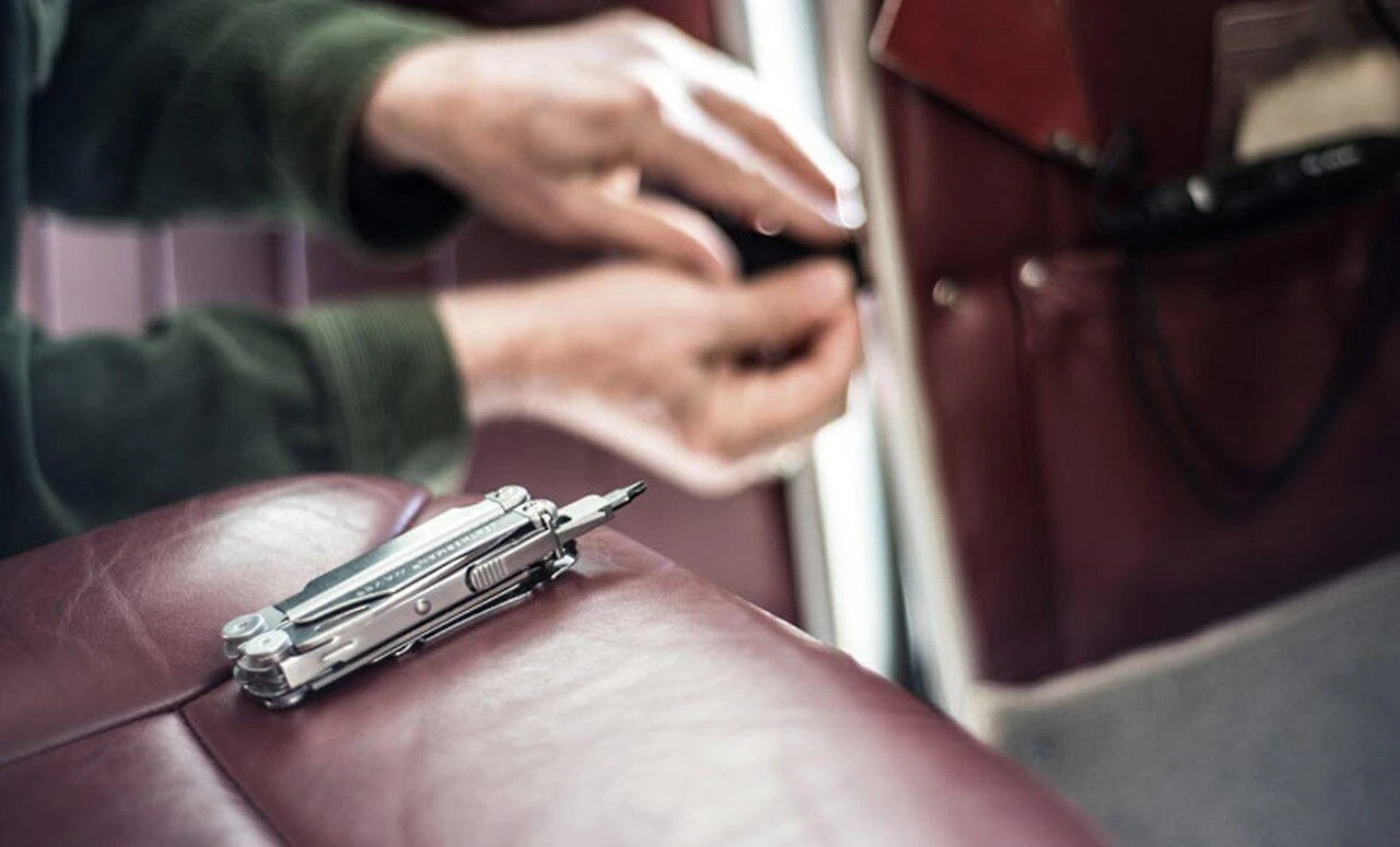 JAV Daugiafunkcinis įrankis Leatherman Wave+ juodas