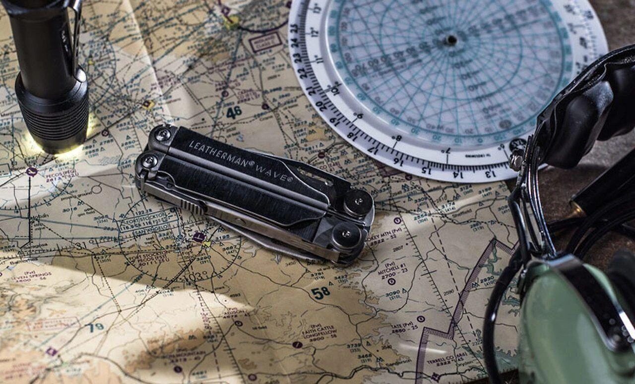JAV Daugiafunkcinis įrankis Leatherman Wave+ juodas